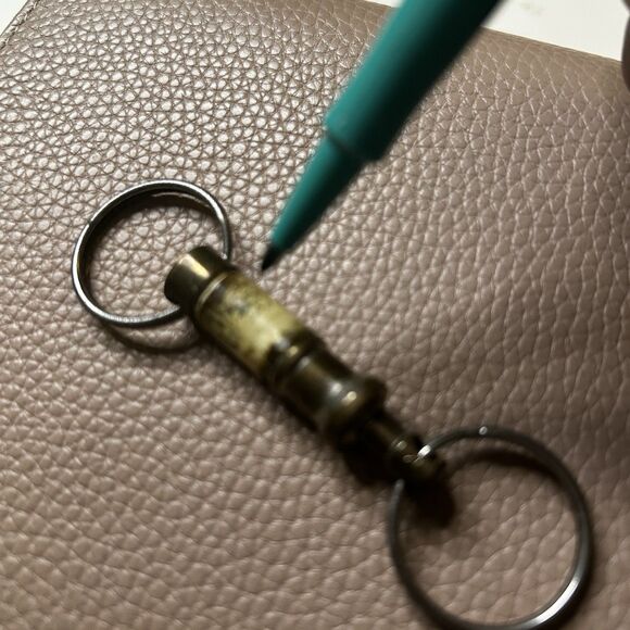 Vintage US Motors Keychain Flawed Heavily Rusted - Picture 7 of 9